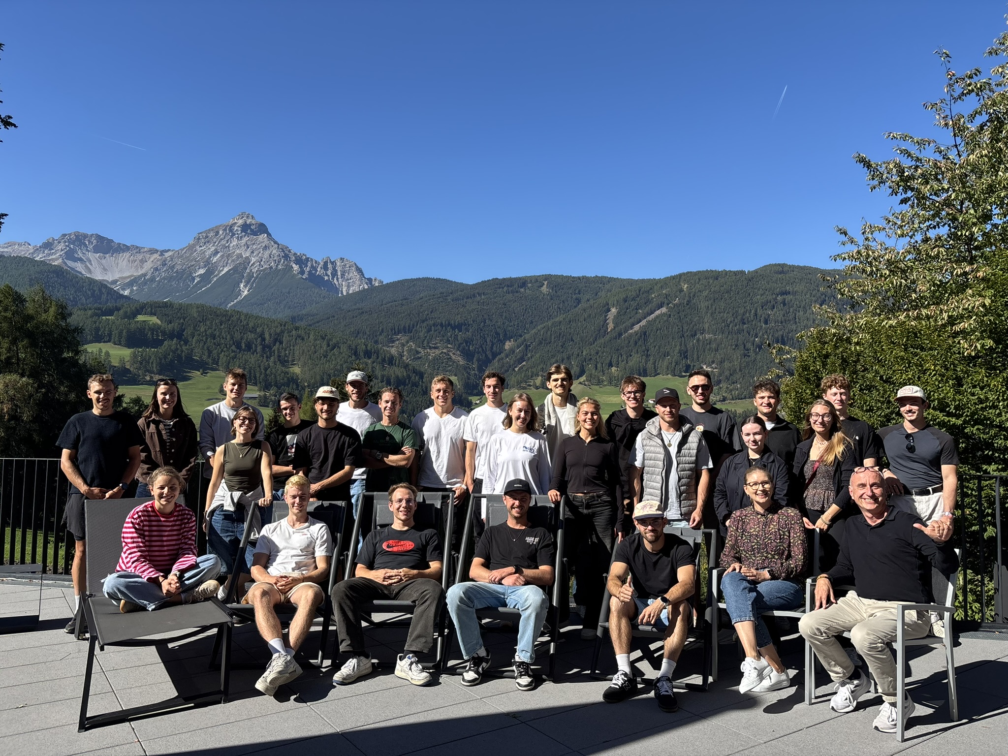 Introduction with a change of perspective: Course outside the university