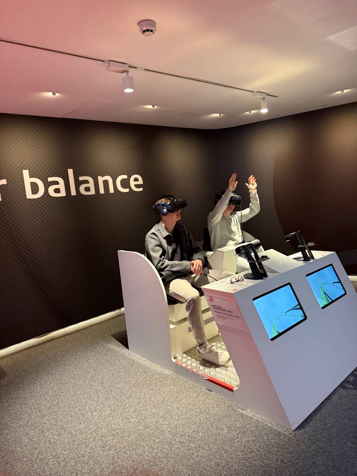 <p>A virtual roller coaster ride during lessons – an interactive field trip experience that students are sure to remember fondly for a long time to come.</p>