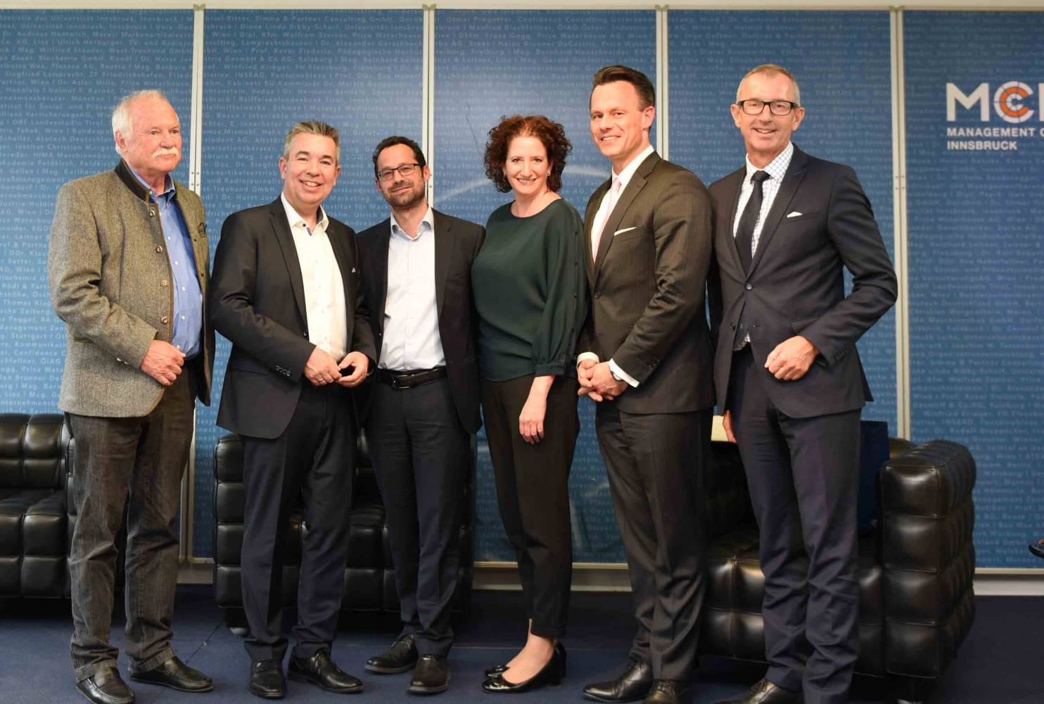 MCI Mitarbeiter zusammen mit dem Ehrengast Dr. Christoph Boschan