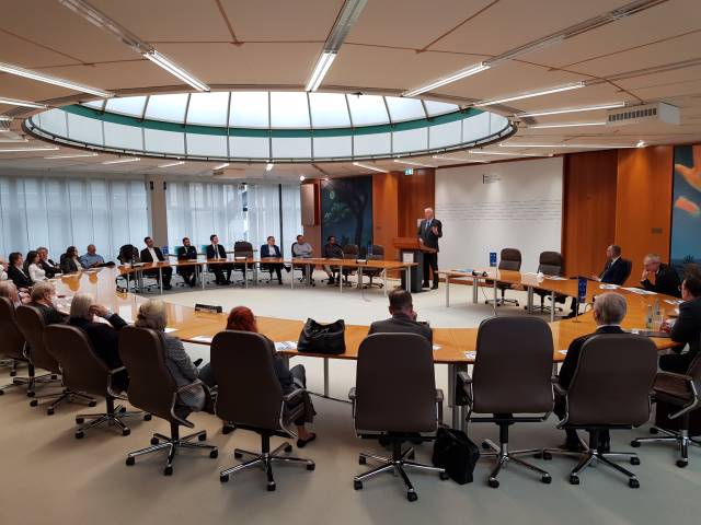 Innsbruck trifft Frankfurt - DFK Freundschaftstreffen in der Deutschen Bundesbank