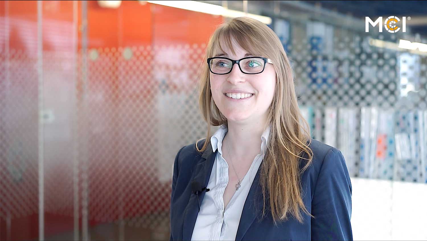 Sabrina Piendl Infodesk & Administration Department: Infrastruktur & Organisation