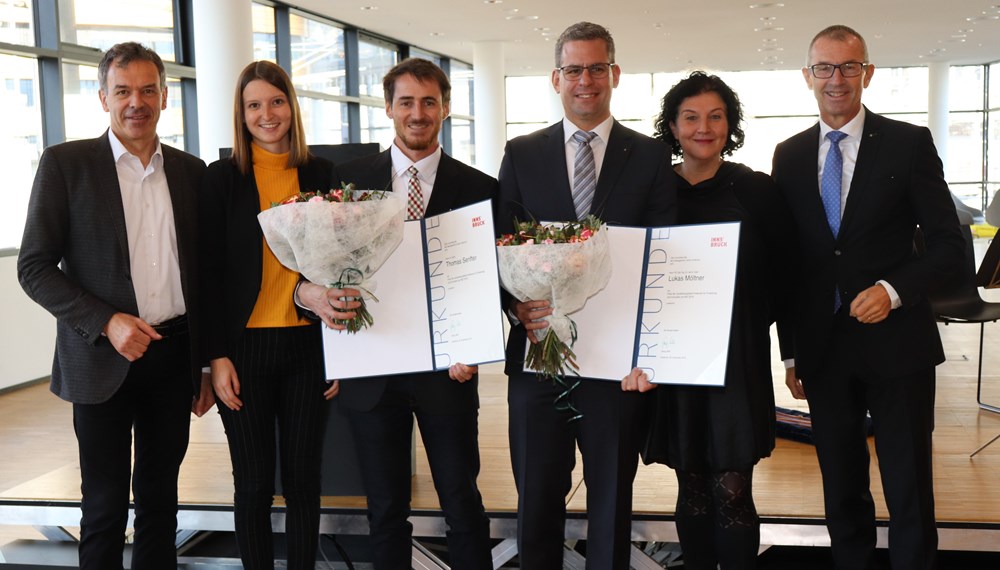 Two MCI scientiests - Thomas Senfter andLukas Möltner - were awarded with 'City of Innsbruck Award for Research & Innovation at MCI'. Photo: IKM/A.Steinacker