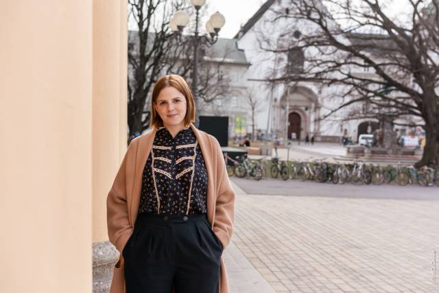 <p><strong>Lisa Dora Lamprecht</strong>, Administration & Infodesk:</p><p><em>„The biggest challenge for me as a woman in the professional world is to balance my work and motherhood. My tip for successfully mastering this challenge is good planning and time management. I also feel it is important to consciously schedule breaks. Women often tend to be too critical of themselves, so I would advise pausing in between and being proud of the many little things that you master day after day.”</em></p><p><em>©MCI_Geisler</em></p>