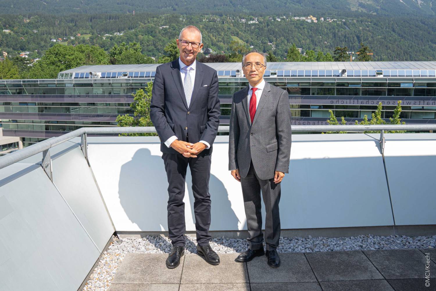 Der chinesische Botschafter LI Xiaosi besucht MCI | Die Unternehmerische Hochschule. 