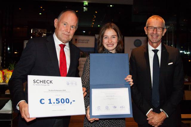 Gewinnerin des DFK-Förderpreises Helene Stanger, MCI-Bachelor ‚Nonprofit-, Sozial- & Gesundheitsmanagement‘. © Frischauf Bild