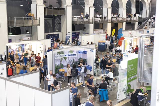 <p>1,000 MCI students and alumni took the chance to meet 90 national and international companies at the Recruiting Forum 2022. ©MCI/Janine Kiechl</p>