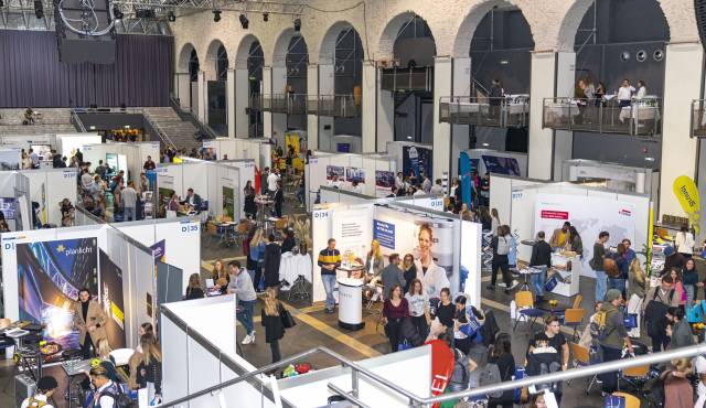 ‚Full House‘ beim Recruiting Forum 2022 im Congress Innsbruck. ©MCI/Janine Kiechl