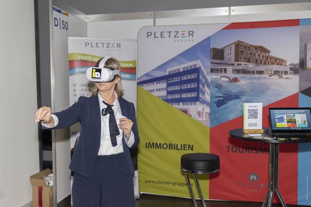 <p>1,000 MCI students and alumni took the chance to meet 90 national and international companies at the Recruiting Forum 2022. ©MCI/Janine Kiechl</p>