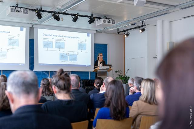 Kristina Kleinlercher giving her inaugural lecture ©MCI / Marc Scherr