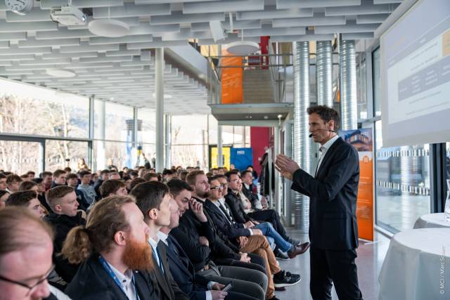 Volles Haus am MCI Campus Lienz