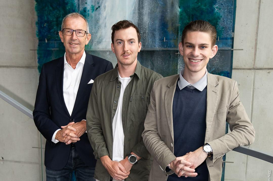 <p>From left to right: MCI Rector Andreas Altmann, Lukas Aldrian (1st Deputy Chair ÖH MCI), Julian Pfurtscheller (Chair ÖH MCI) ©MCI/Jürgen Nigg</p>