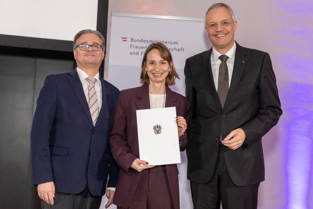 MCI Absolventin mit renommiertem Staatspreis ausgezeichnet