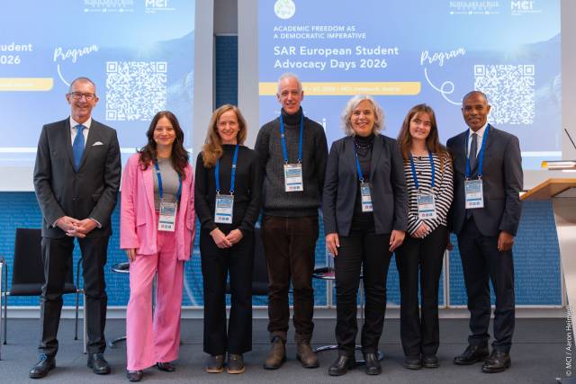 MCI setzt Zeichen für akademische Freiheit