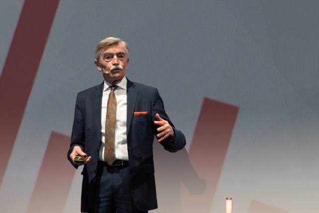 Hans-Lothar Domröse  |  General und NATO-Befehlshaber a.D. ©Ingrid Heiss<br />