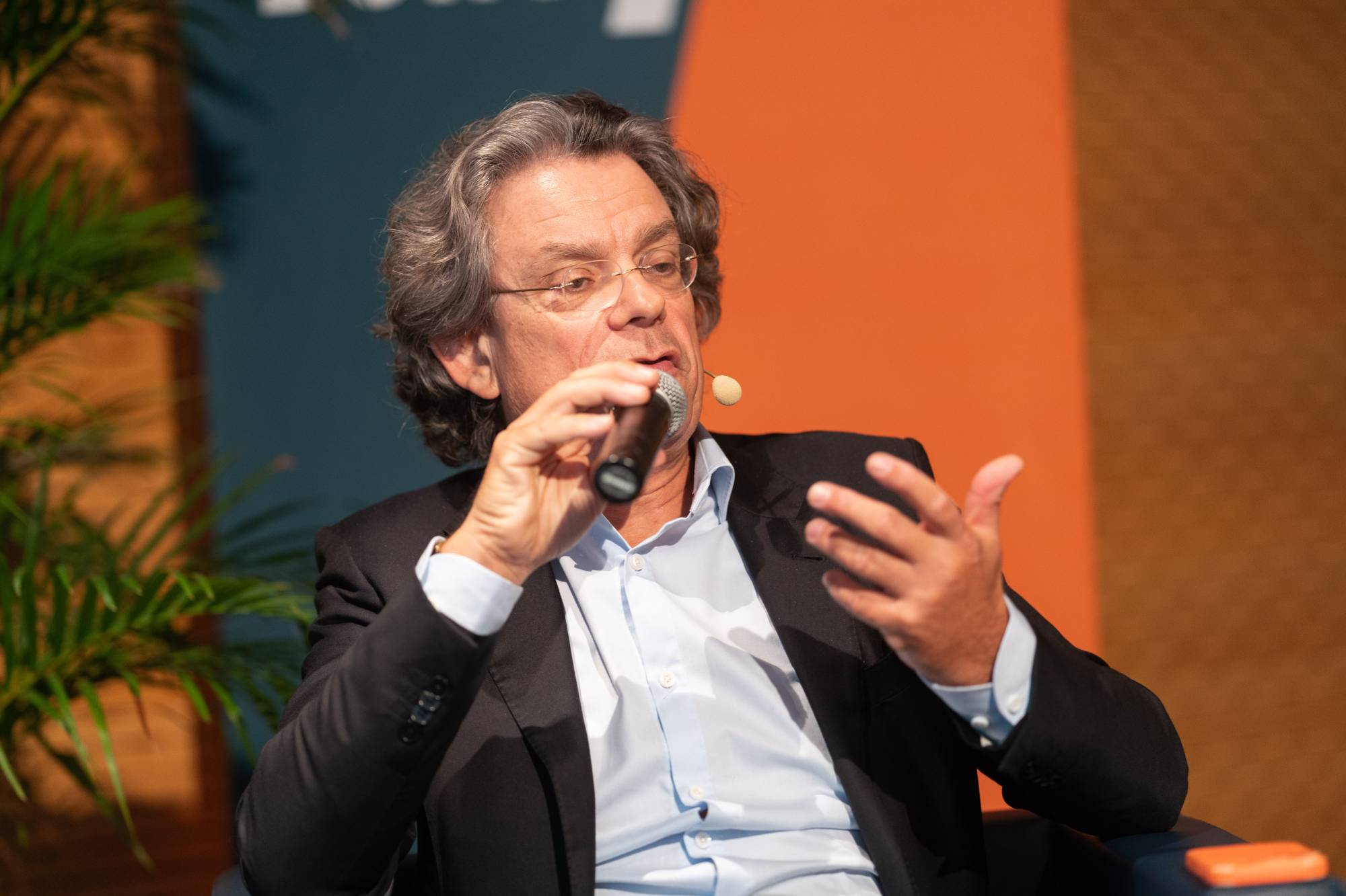 Frank Sieren  |  China-Korrespondent & Analyst  |  Kolumnist  |  Bestseller-Autor ©Birgit Probst Photographie<br />
