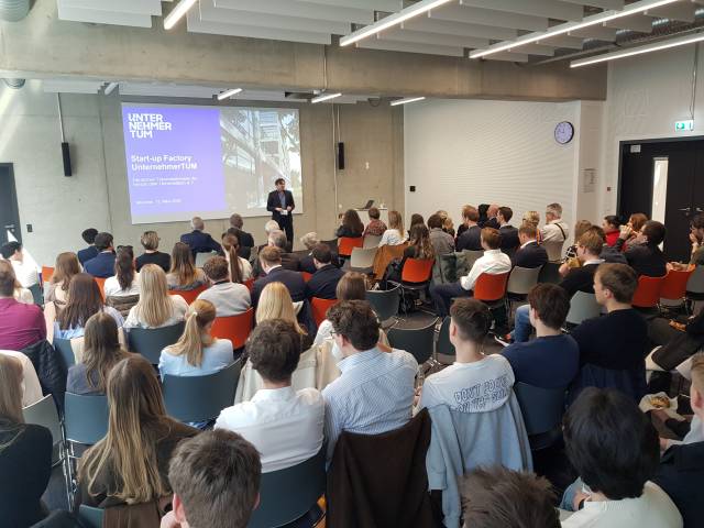 Experiencing Innovation and Startups Firsthand: Excursion to the Munich Urban Colab