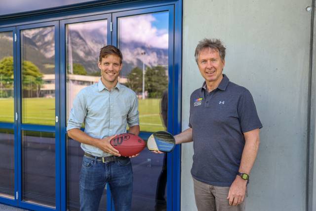 <p><em>Bernhard Hollaus</em></p><p><em>Erhalt vom Higher Degree Research Student Prize bei der ISEA (International Sports Engineering Ass.). © Christian Raschner.</em></p>