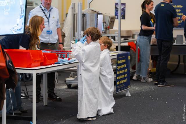 <p>Long Night of Research 2026 at MCI: Discovering science first-hand ©MCI/Heimerl</p>