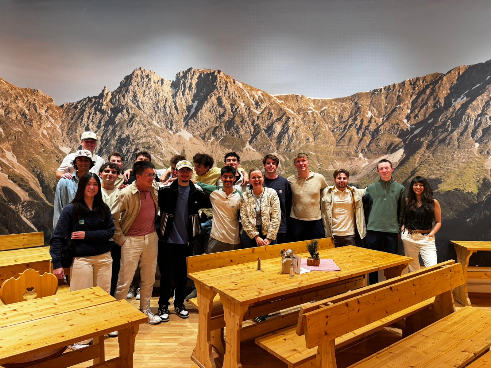 <p>Tiroler Kultur erleben beim traditionellen Tiroler Abend © Aliya Scott</p>