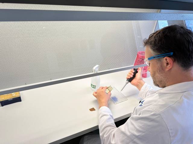 <p>Zellkulturtechnik im CellStream-Labor: Kooperation von MCI und Spiegltech zur Entwicklung und Optimierung von Perfusionszellkulturtechnologien ©MCI/Griesbeck</p>