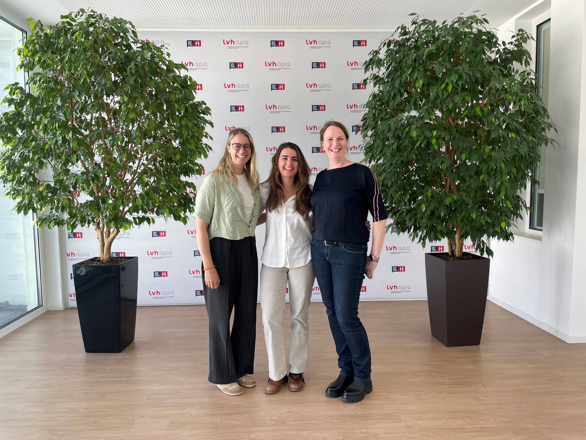 <p>From left to right: Susanne Schmid, Gythe Eekhoutte, Antje Bierwisch © Vanessa Ehsani</p>