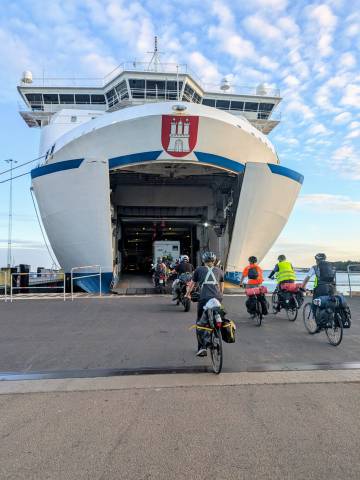 Mit dem Fahrrad ins Auslandssemester: Von Innsbruck bis nach Finnland