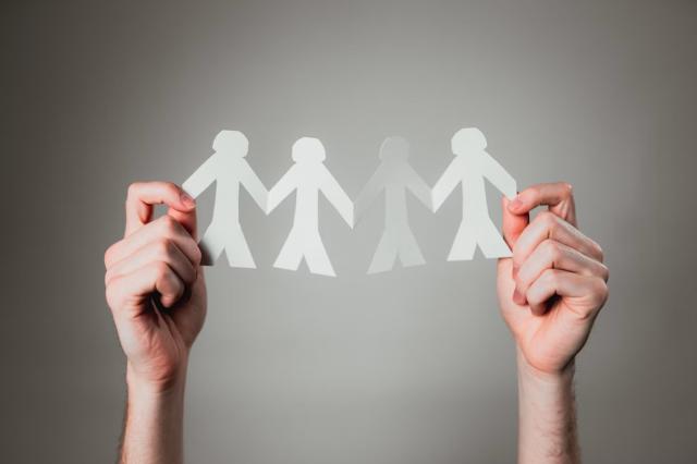 Pflegepersonal gewinnen und binden: Neue CSHI-Handreichung