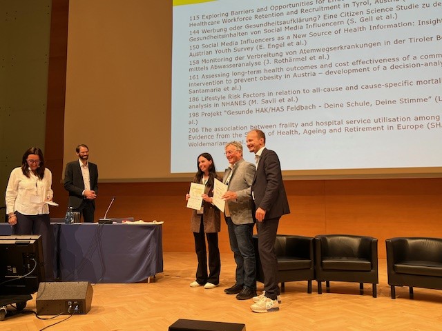 <p>Verleihung Early Career Award an CSHI Dissertantin Elena Engel ©MCI</p>
