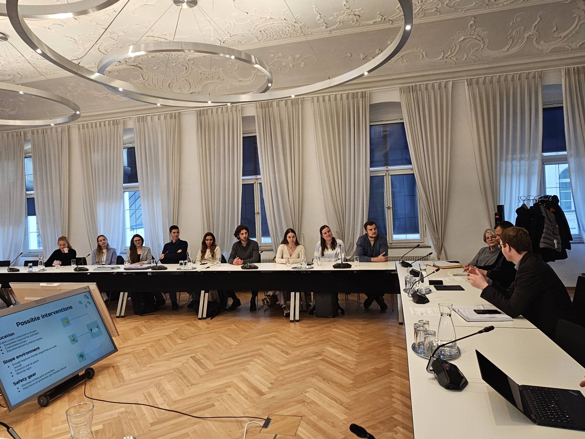 <p>Interactions between stakeholder panel and students ©MCI</p>