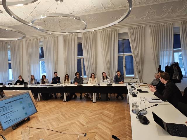 <p>Interactions between stakeholder panel and students ©MCI</p>