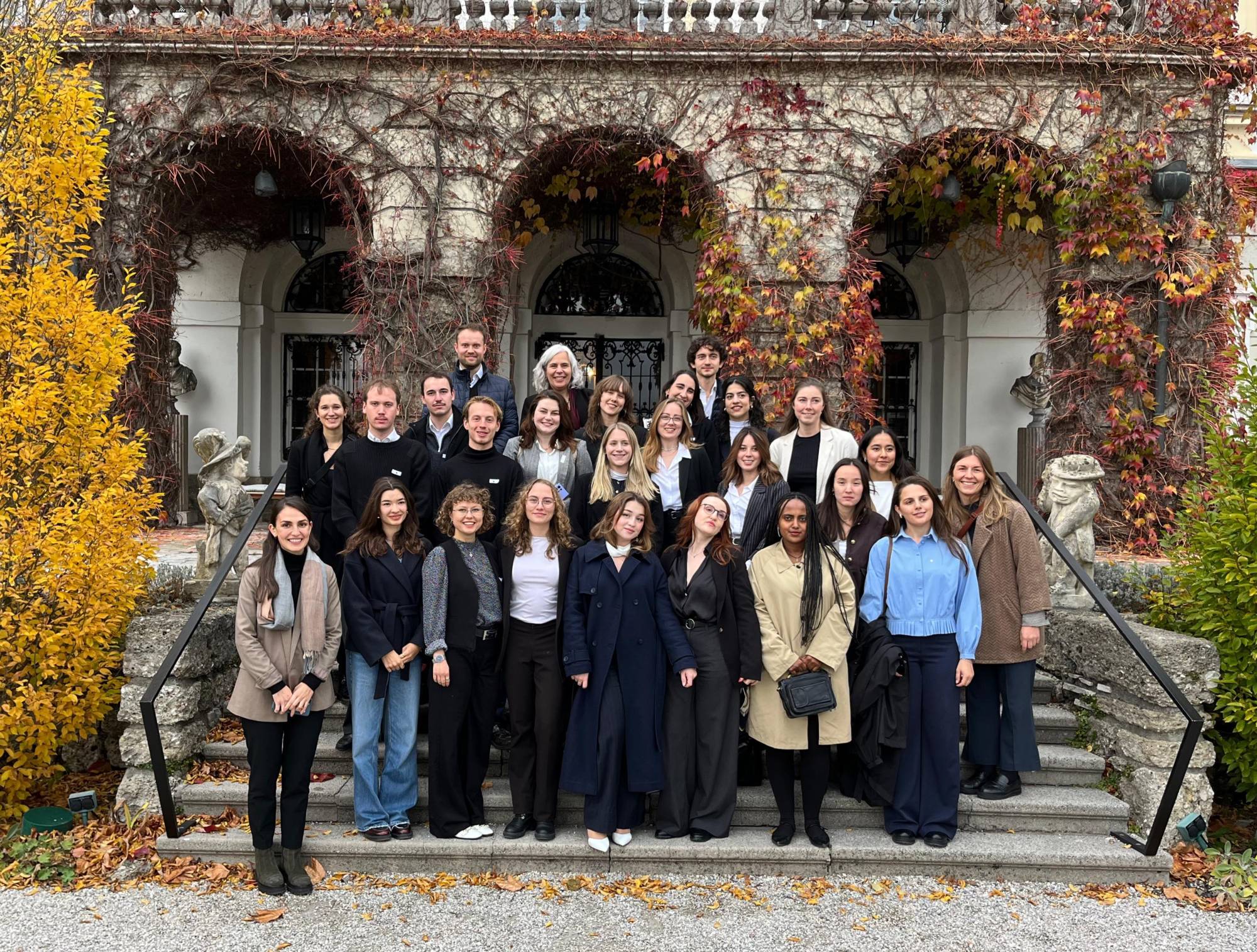 <p>Gruppenfoto vor Schloss Leopoldskron ©MCI</p>