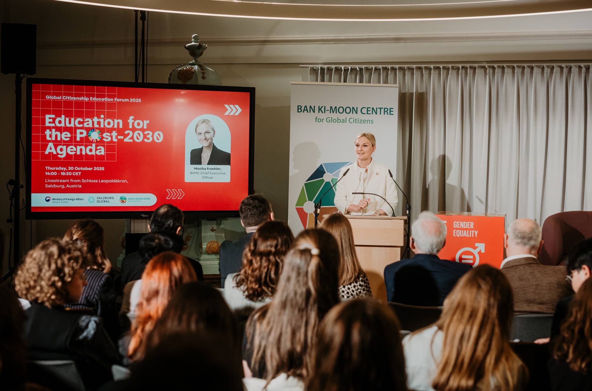 <p>Eröffnung der Veranstaltung durch Monika Fröhler, CEO des Bank Ki Moon Centre ©BKMC/Richard Schabetsberger  </p>