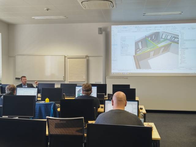 <p>Anhand der Softwareübungen erhielten die Teilnehmenden des Career Seminar konkrete Einblicke in die praktische Arbeit mit BIM. ©MCI-Hofer</p>