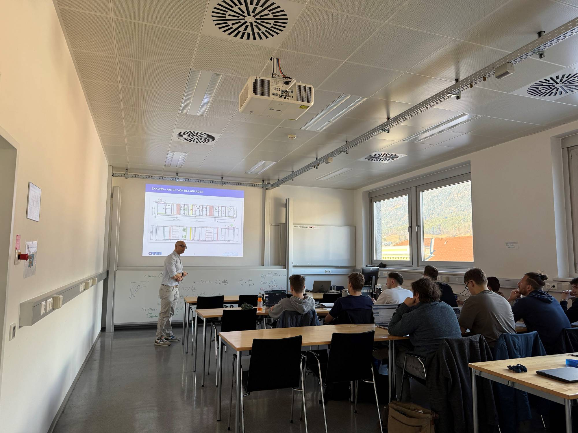 Praxisnahe Lehre durch ORTNER