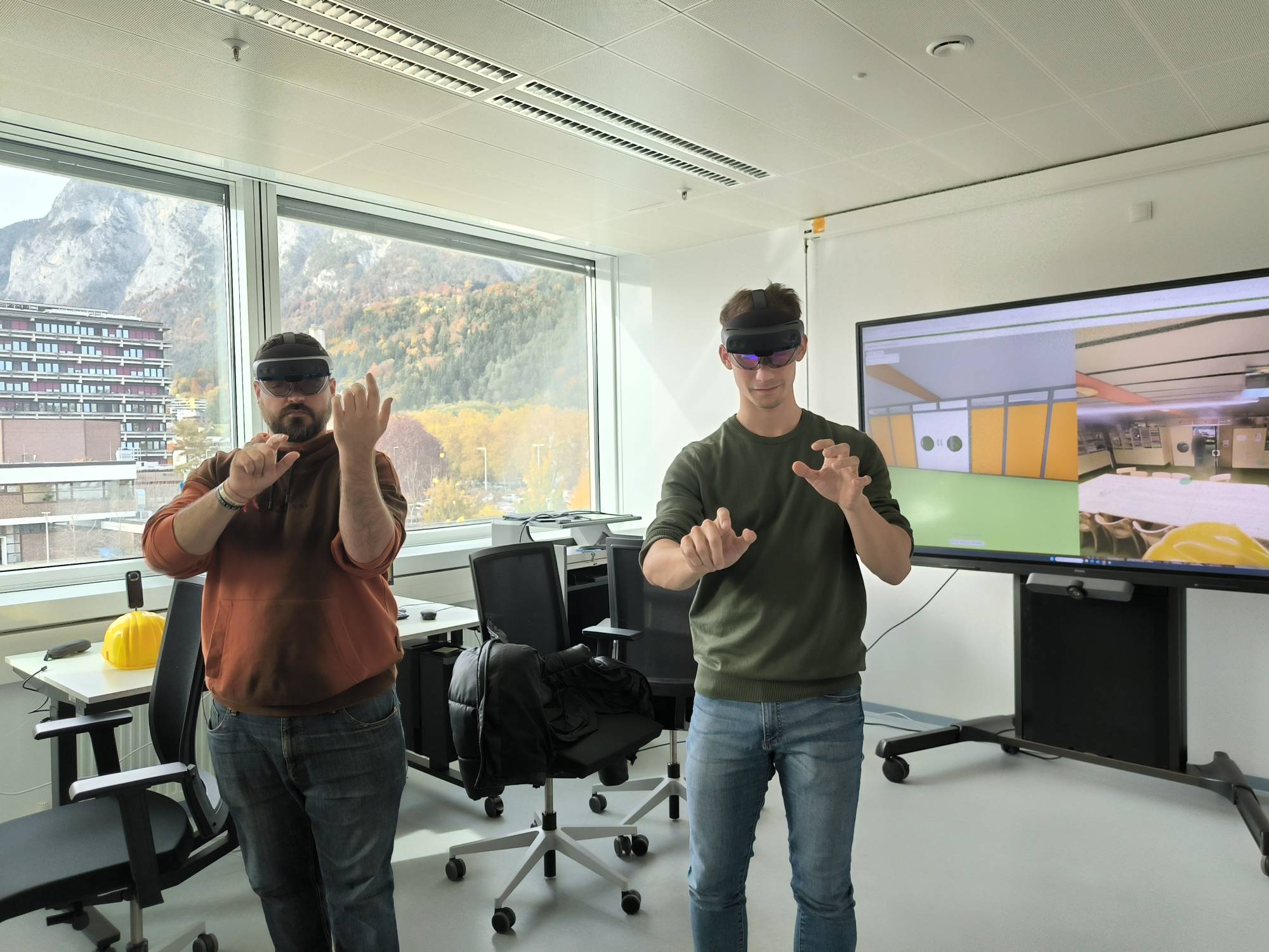 <p>Using AR (augmented reality), students gained interactive insights into the plans for a school, a monastery, and a student residence in Innsbruck under various daylight conditions via the avatar function. © Markus Gantner & Felix Gostner</p>