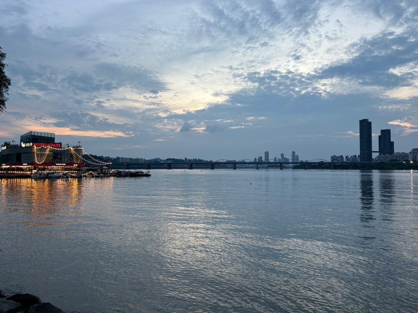 <p>Eindrücke aus dem Auslandssemester in Seoul ©Joé Heinen</p>