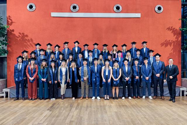 <p>Our graduates of the International Business & Management master's program ©Klaus Maislinger</p>