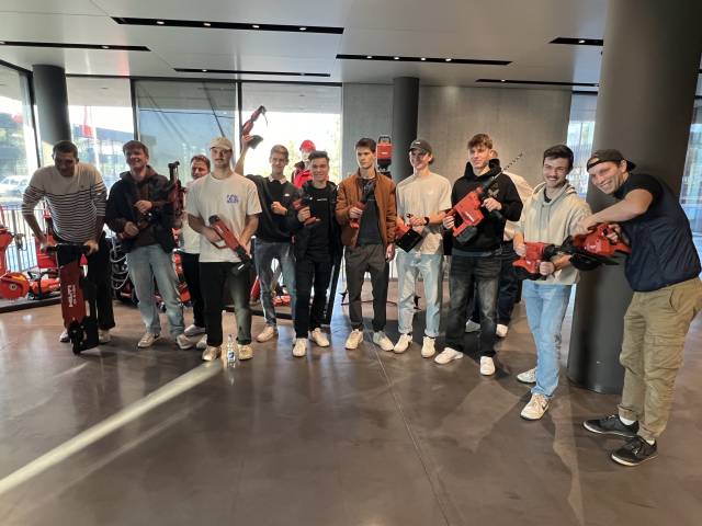 <p>Erstsemestrige zu Besuch bei der Firma Hilti AG. ©MCI/Oberrauch</p>