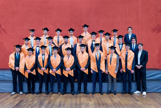 <p>Bachelor's graduates from the Department of Industrial Engineering & Management ©Klaus Maislinger</p>
