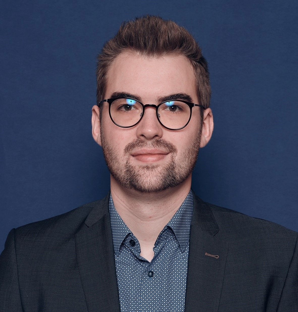 <p>Simon Frank, Masterabsolvent JG 2017 Wirtschaftsingenieurwesen; derzeit als Customer Project Manager bei Vetter Pharma tätig. © Simon Frank</p>