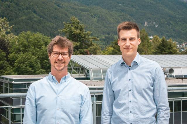 <p>Dr. Pascal Schöttle, Assoziierter FH-Professor und Martin Nocker, MSc, Wissenschaftlicher Mitarbeiter am MCI sind Teil des österreichischen Forschungsteams, das die Praxistauglichkeit von maschinellem Lernen auf verschlüsselte Daten untersucht. <span style=