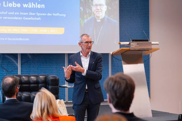 <p><span sans-serif=