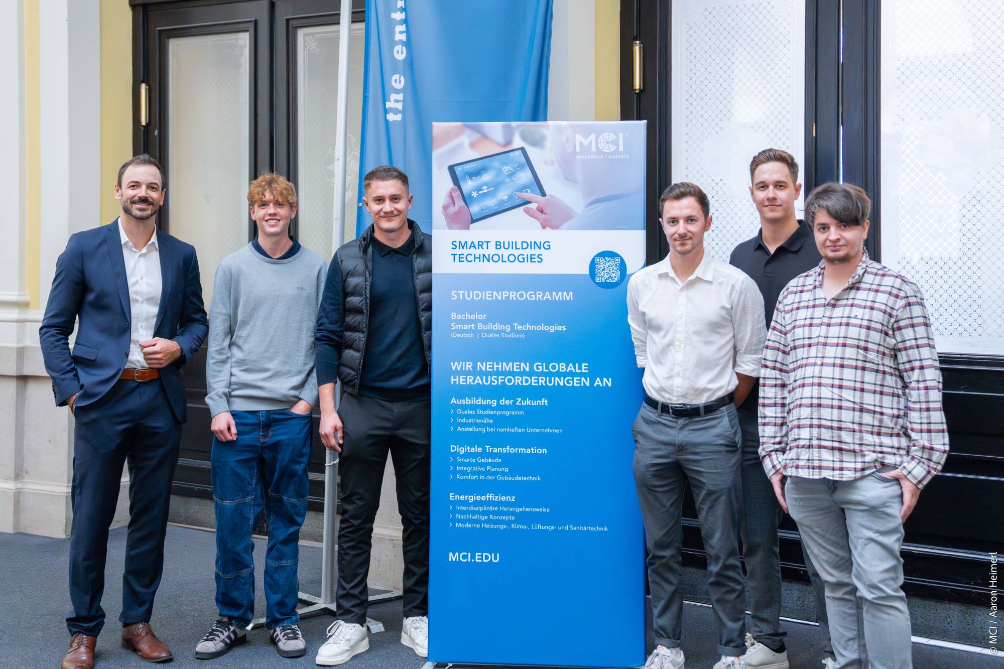 <p>Das Studierendenteam der <strong><a href=