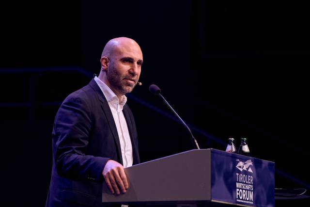 Keynote Speaker Ahmad Mansour über Die missbrauchte Toleranz: Demokratie zwischen Freiheit, Ideologie & Radikalisierung © Klaus Maislinger