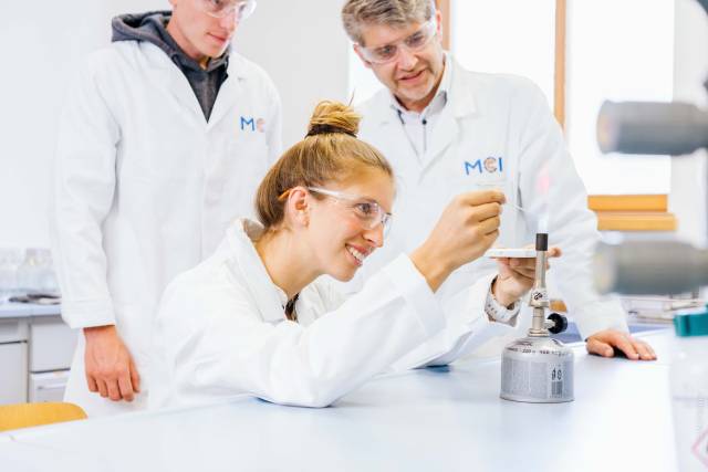 <p>The intensive cooperation with business and science at national and international level was particularly decisive for the positive assessments of the respondents. ©MCI/Anna Geisler</p>