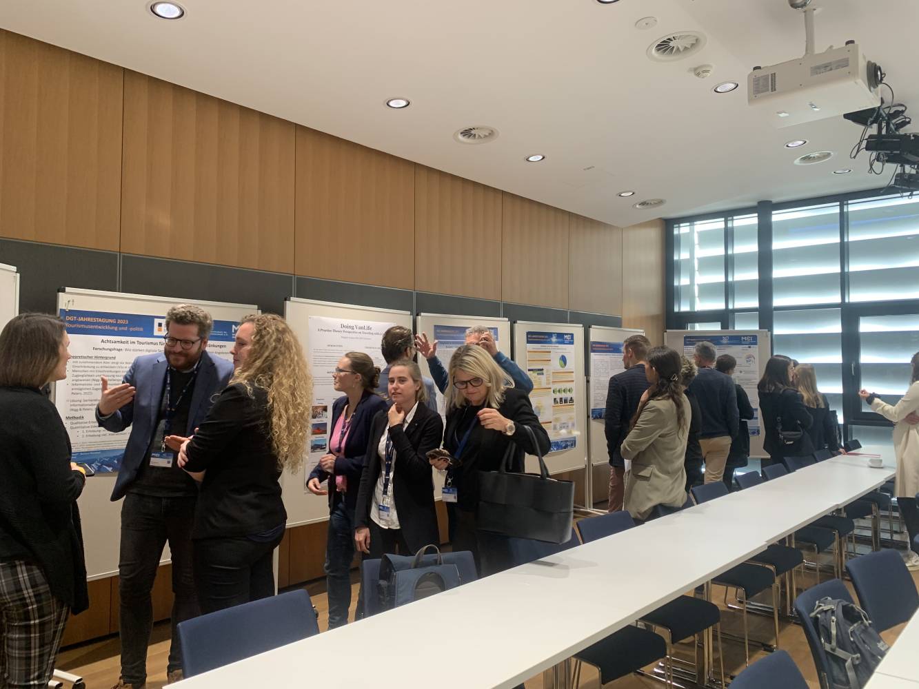 <p>Impressionen der Posterpräsentationen ©MCITourismus</p>