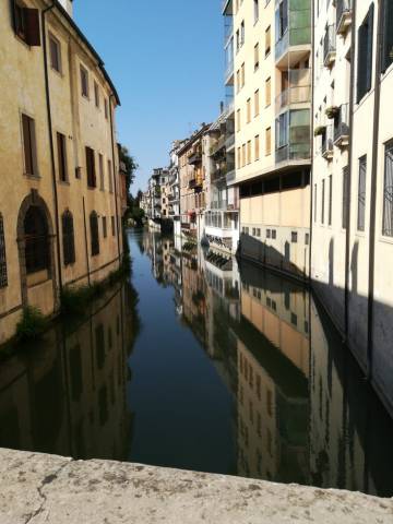 <p>Eine Brücke in der Altstadt von Padua. ©Florian Mair</p>