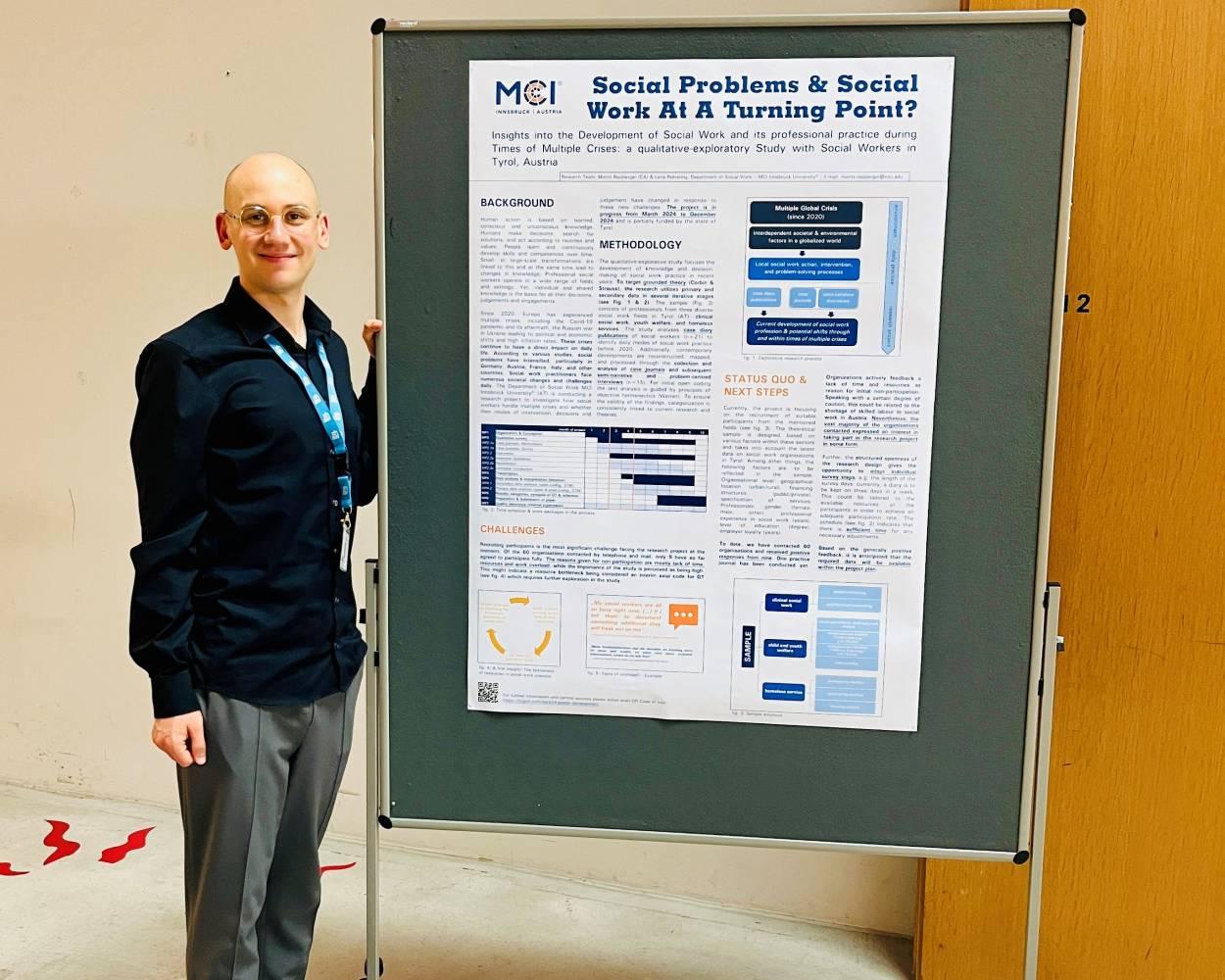 <p>Moritz Reisberger with poster presentation at the DARE Conference 2024 in Zurich © MCI/Reisberger</p>