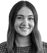  Alice Karakas, BA | Content Creator & Community Manager Marketing & Communications